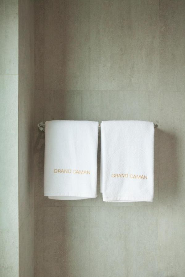 Grand Caman Hotel Bekasi Esterno foto